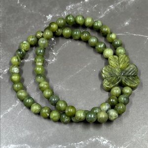 ☘️ Natural Stone Jade Shamrock Clover Bracelet